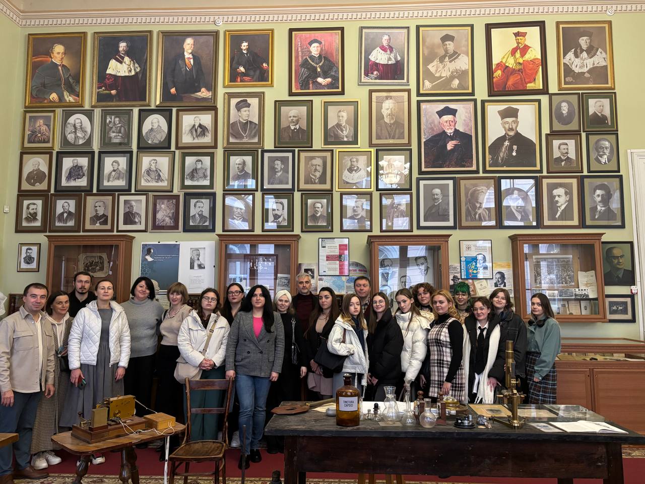 Vizyt studentiv ta vykladachiv UDU Drahomanova do Muzeyu LNU imeni Franka